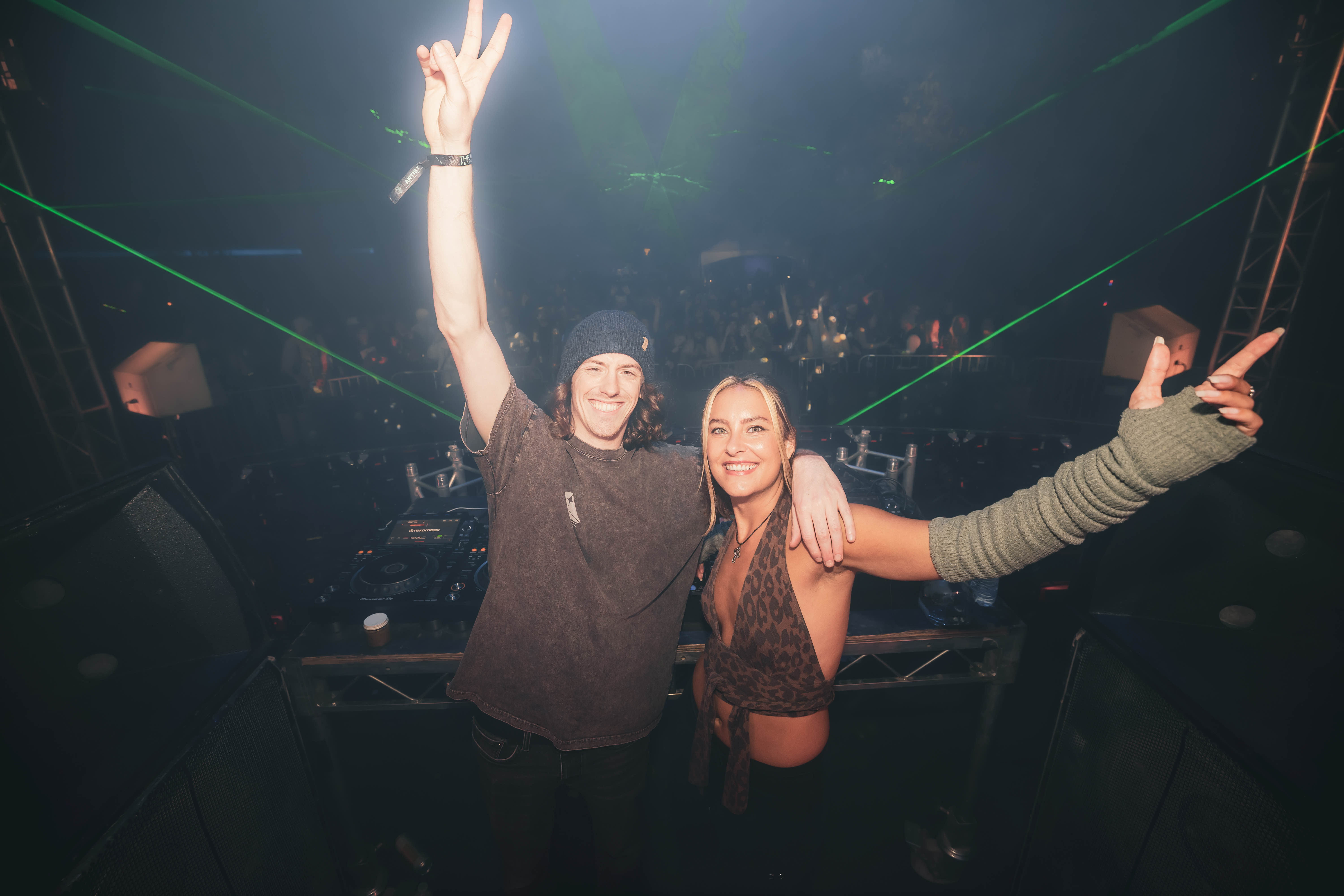 Neumonic and Mary Droppinz show asset